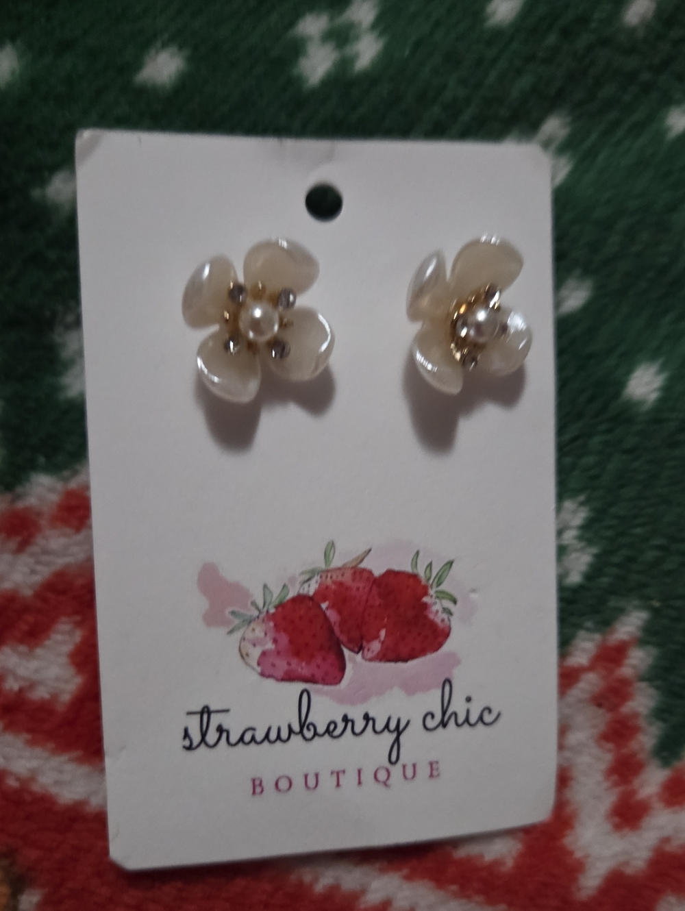 Cream Pearl Flower Stud Earrings